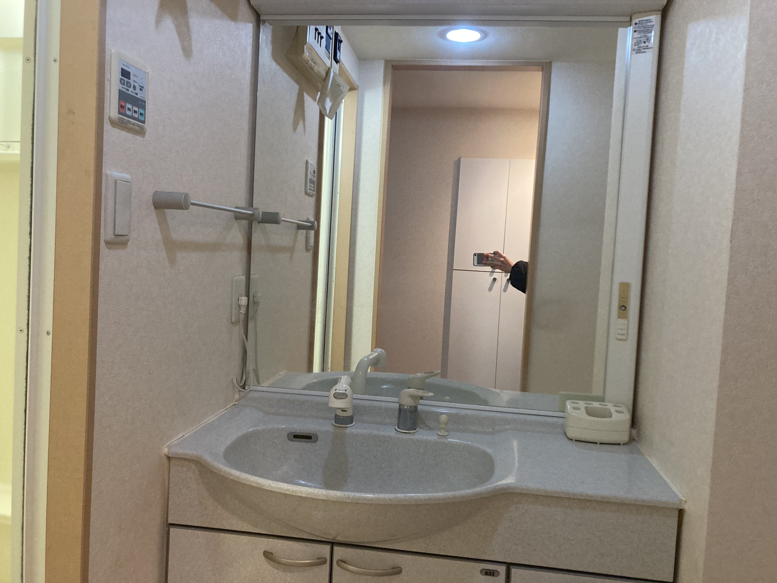 リノベーション前の洗面台