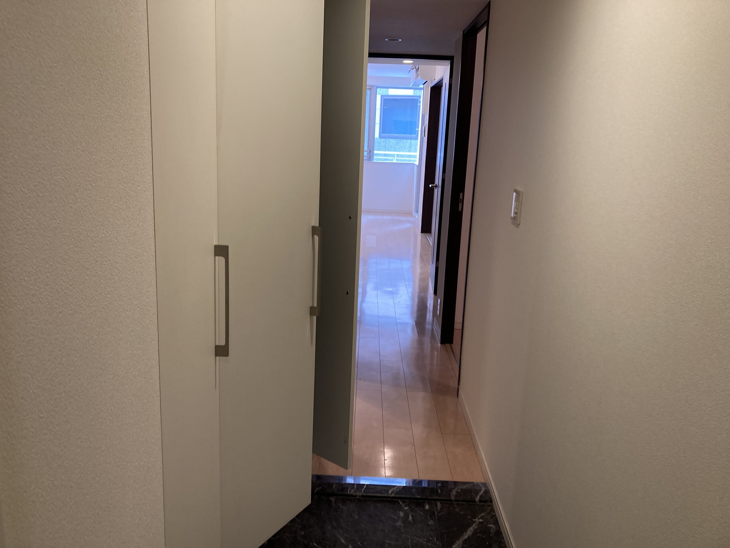 リノベーション前の玄関