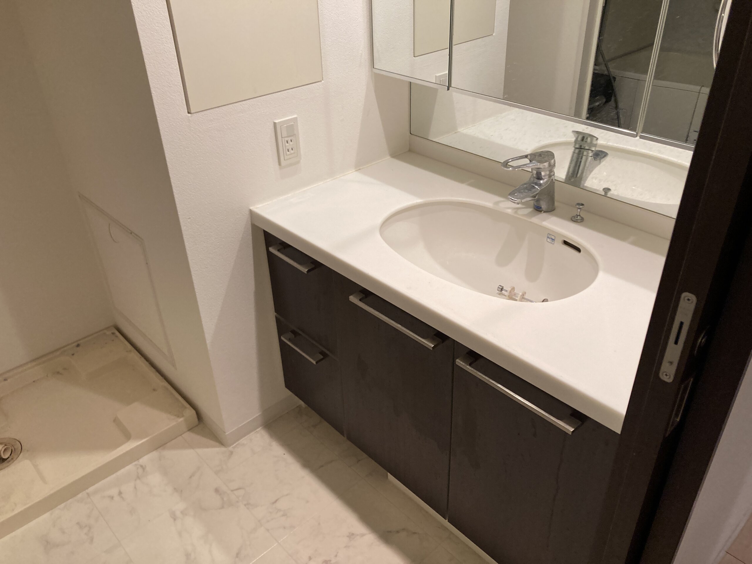 リノベーション前の洗面台