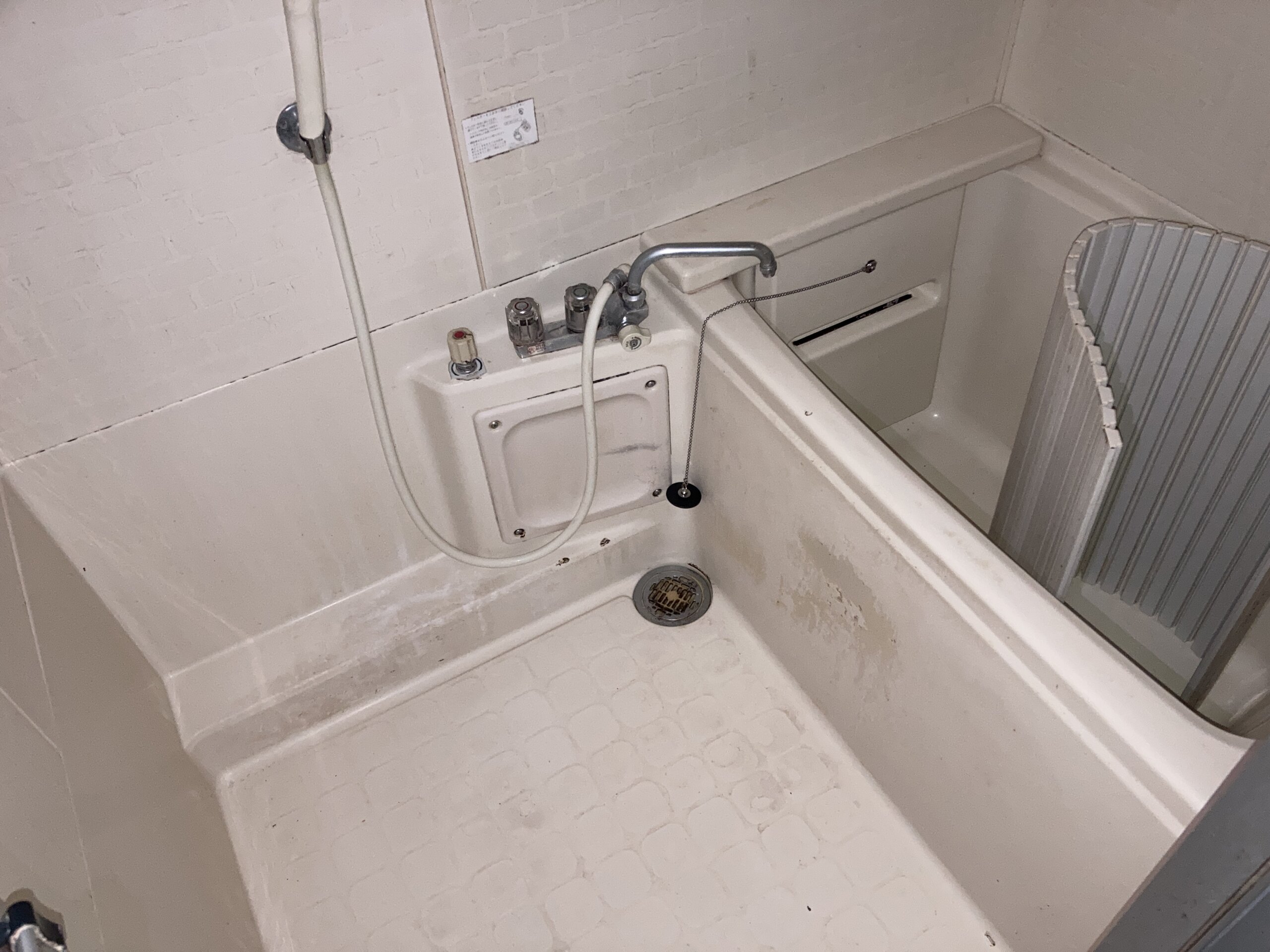 リノベーション前の浴室です。